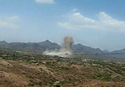 قصف مكثف ضد الحوثيين قبالة ظهران الجنوب