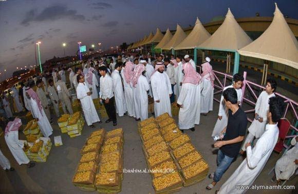 مهرجان الخرج للتمور يستقبل عدداً من الشخصيات وتعليم الخرج يدشن جناحه بالمهرجان 887
