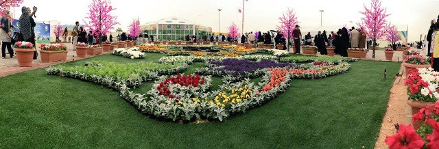 في ربيع الرياض.. مليون وردة وعروض فلكلورية