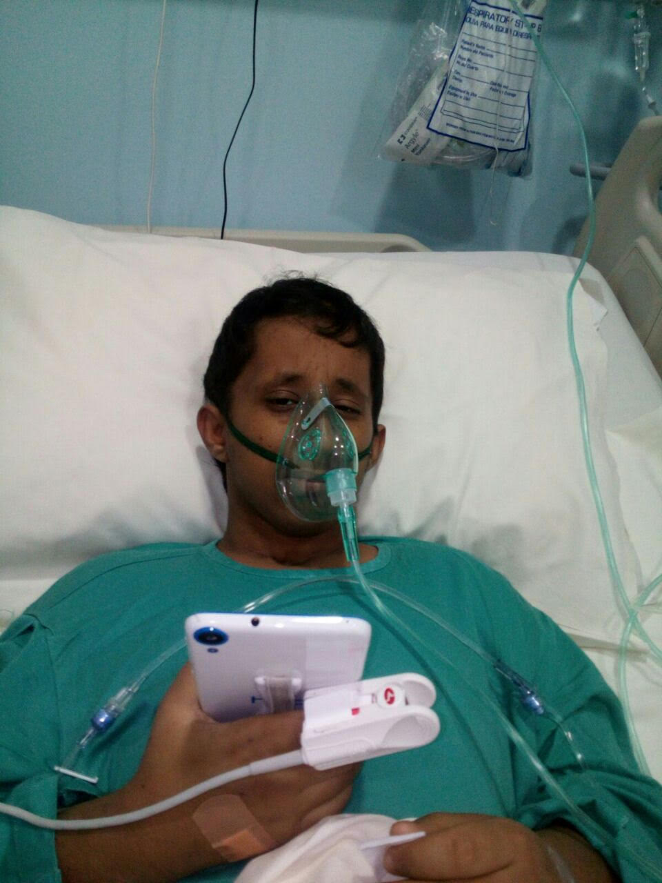 مواطن يناشد علاج ابنه بعد خضوعه لجلسات الكيماوي لسنة بتشخيص خاطئ في مستشفى الحرس