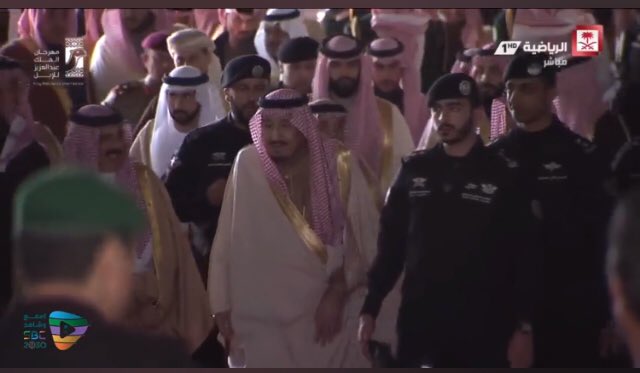 بالفيديو.. الملك يدشن ميدان الملك عبدالعزيز للهجن بطول 8 كم