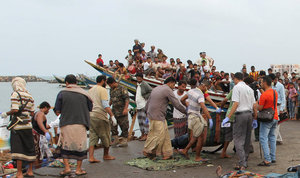 ميليشيا الحوثي تحتجز سفينة ترفع علم بنما في ميناء الحديدة