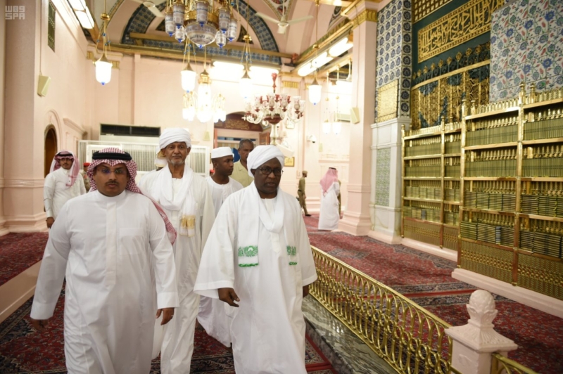 نائب رئيس جمهورية السودان يزور المسجد النبوي 1