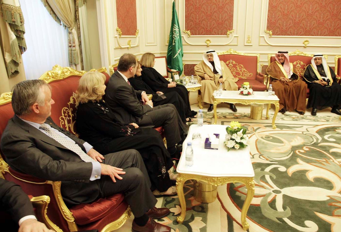 نائب رئيس #الشورى : المملكة تسهم في حفظ السلام ولا تبدأ أبداً بالعداء