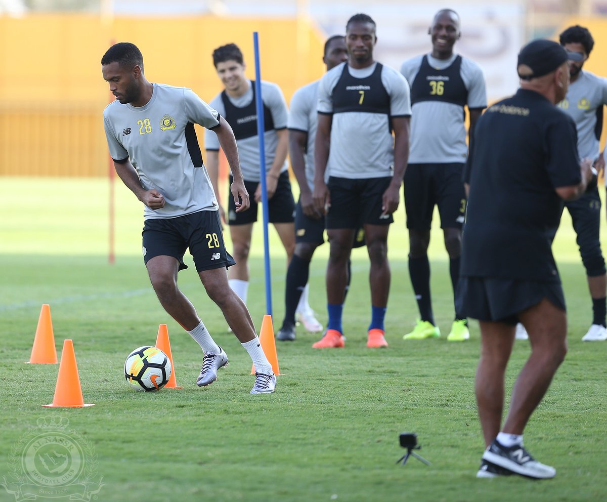 بالصور.. النصر يغادر إلى القصيم استعدادًا لمباراة الرائد