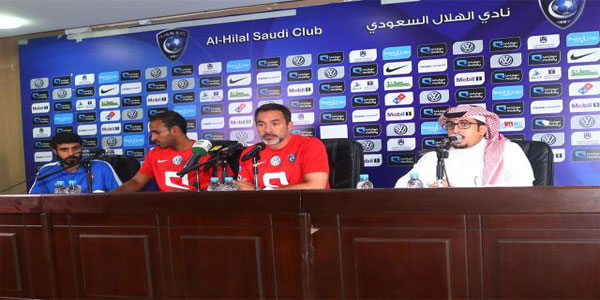 بالصور.. ماذا قال مدرب نادي الهلال والرويلي عن مباراة الباطن؟