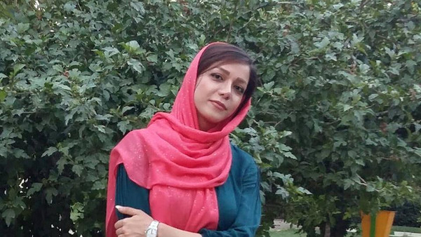 قصة انتحار فتاة معارضة اغتصبها الأمن الإيراني