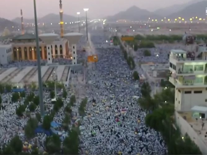 بالفيديو.. تكبيرات حجاج بيت الله الحرام قبيل مغرب يوم عرفة