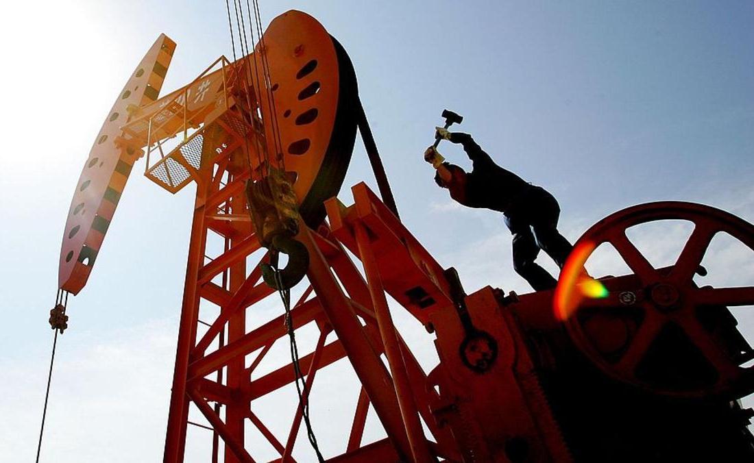 أسعار #النفط تتراجع أكثر من 2%