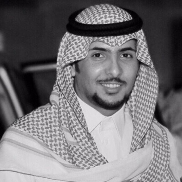 العازمي يحصد الماجستير بامتياز من جامعة المؤسس