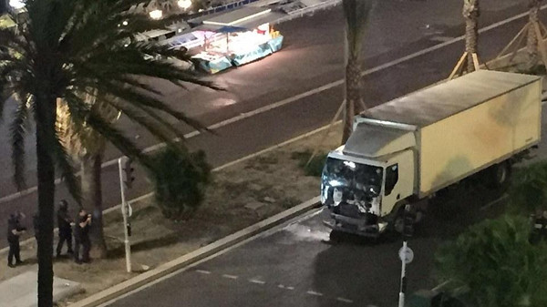 الشرطة الفرنسية تعلن التعرف رسميا على منفذ هجوم نيس