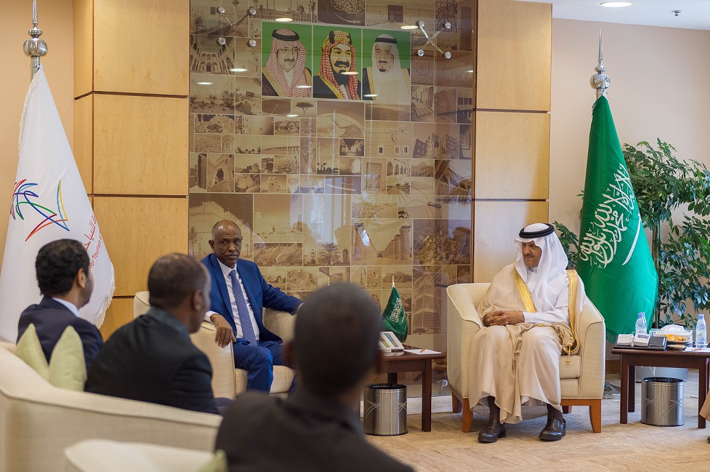 التنمية والسياحة محور نقاش الأمير سلطان بن سلمان ووزير التجارة والسياحة الجيبوتي