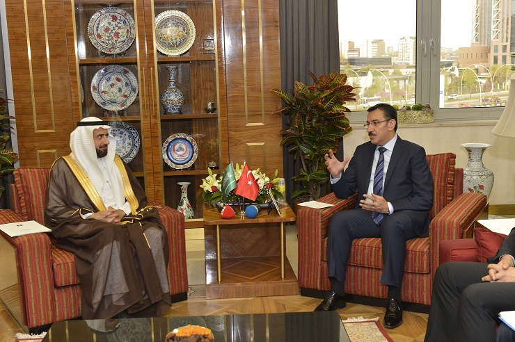 أنقرة تقترح إنشاء مراكز تجارية بين #تركيا و#السعودية لتعزيز التعاون الاقتصادي