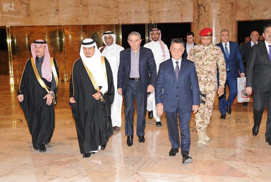 وزير داخلية أذربيجان يصل إلى الرياض 
