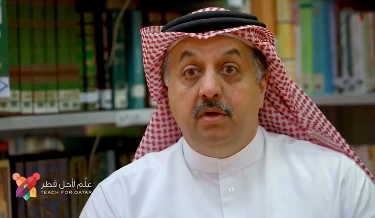 شاهد وزير الدفاع القطري يكذب على الملأ ويغسل عقول الأطفال.. من يستحق حكم قطر؟