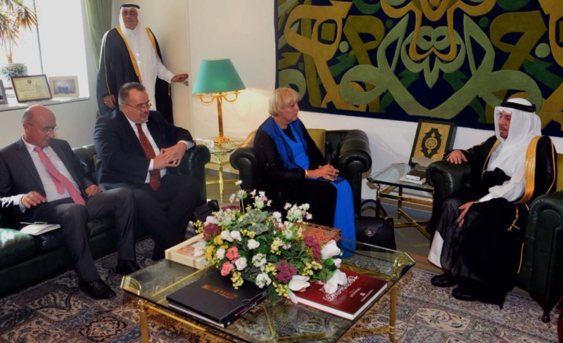 وزير الدولة للشؤون الخارجية يستقبل رؤساء البعثات الدبلوماسية للدول الإسلامية لدى المملكة3