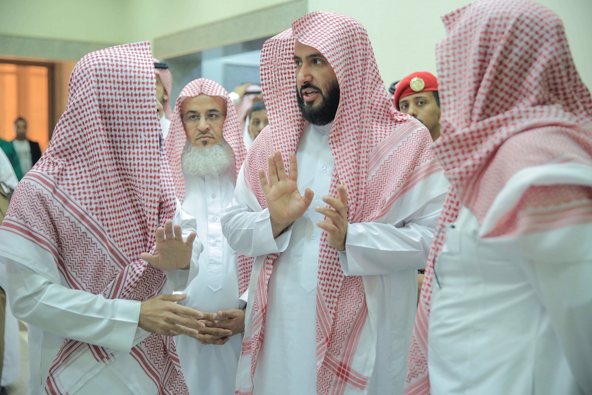 بالصور.. وزير العدل لقضاة #جازان : عليكم مضاعفة الجهود لسرعة إنجاز القضايا