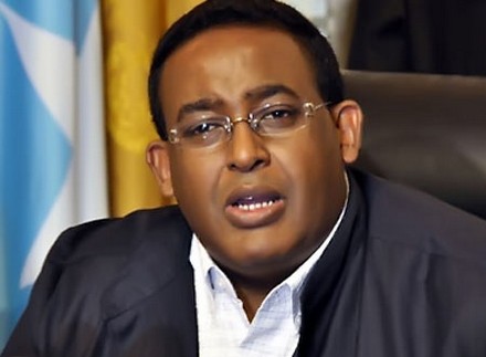 رئيس وزراء الصومال يصل إلى جدة لأداء مناسك العمرة