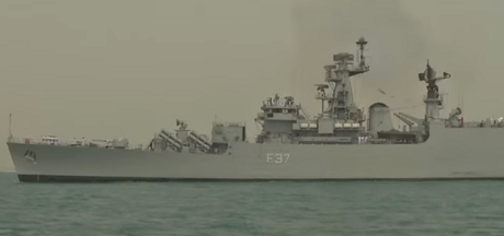 شاهد.. وصول سفن حربية من أكثر من 50 دولة للمشاركة في معرض الدوحة للدفاع البحري