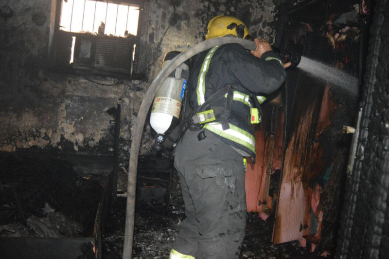 وفاة رضيع اختناقًا بحريق في منزل بالمدينة