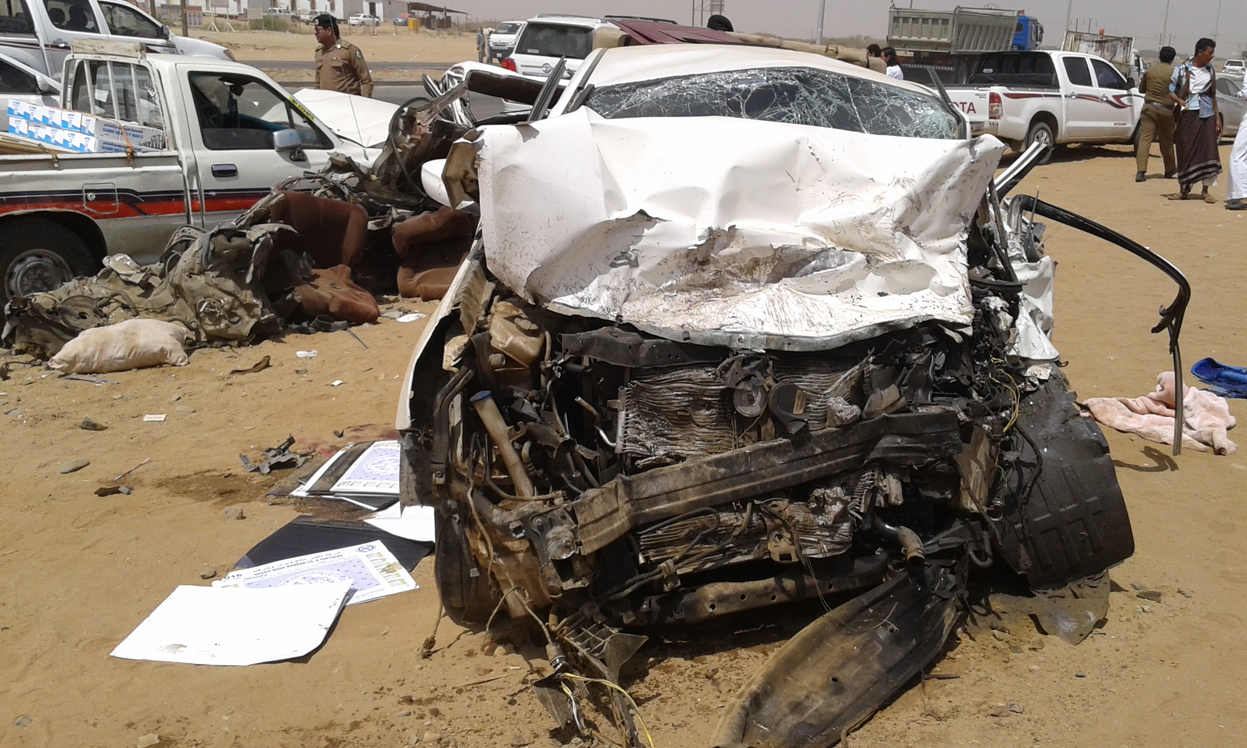 بالصور.. وفاتان و4 إصابات حرجة في حادث تصادم مروع بدولي #جازان