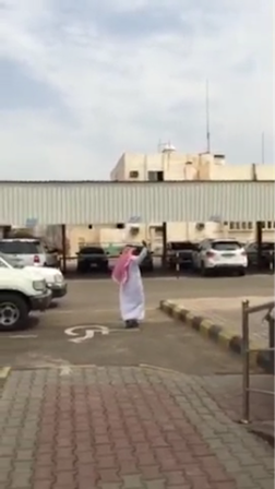 بالفيديو.. من #الطائف إلى بحرة: وكيل يَطرد وآخر يهرب!