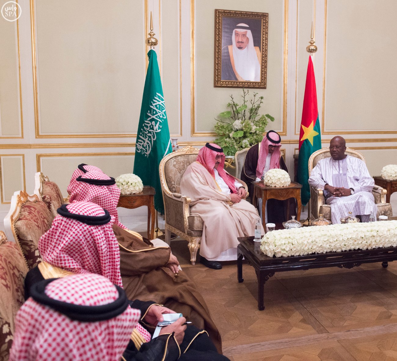 #ولي_العهد يبحث مع رئيس بوركينا فاسو قضايا الإرهاب