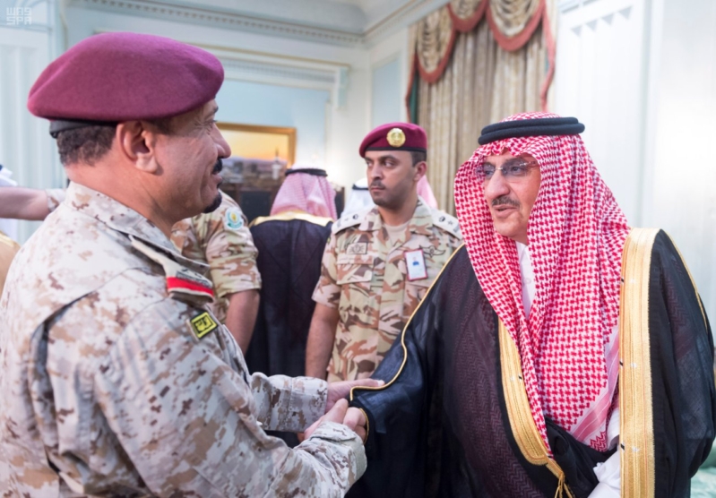 ولي العهد يلتقي قادة القطاعات العسكرية7