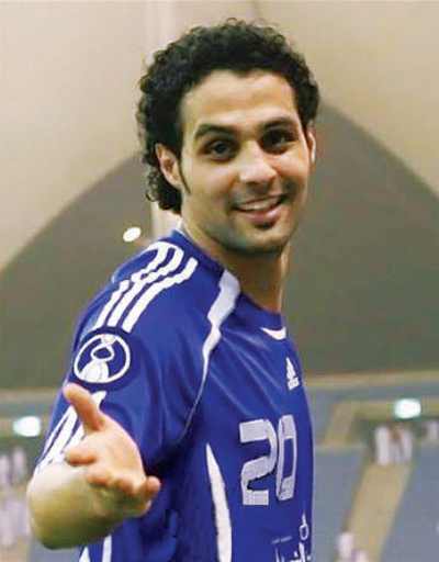 بادرة #ياسر_القحطاني تلقى إشادة جماهير #الهلال !