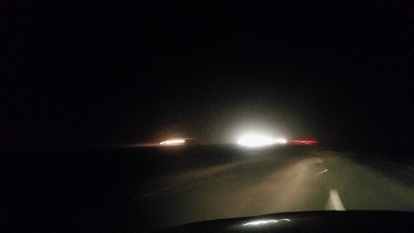 عاصفة رملية تجتاح الطريق السريع “جدة-الليث”