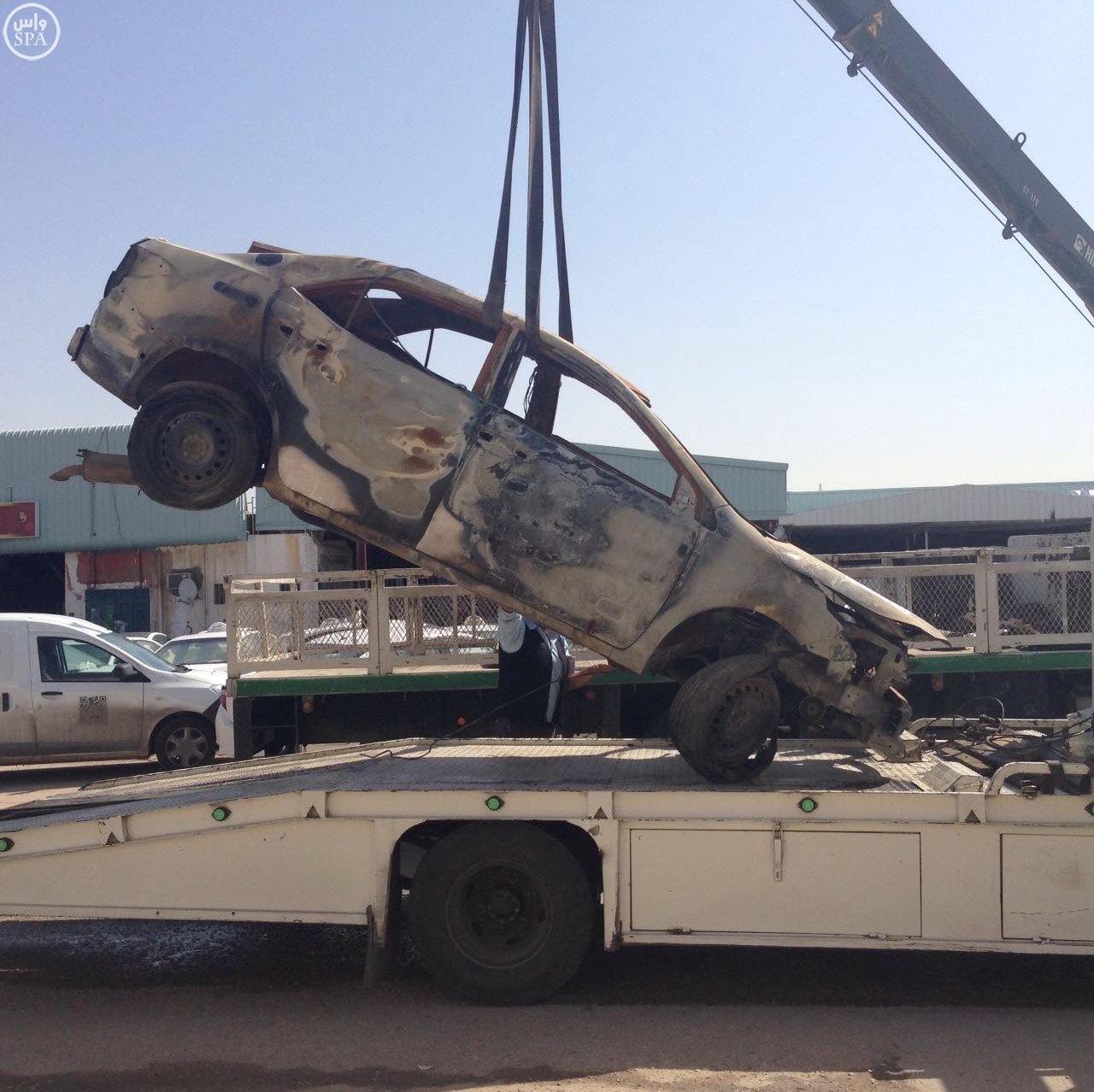 ‏أمانة الرياض تزيل 280 سيارة تالفة بصناعية النسيم (1)