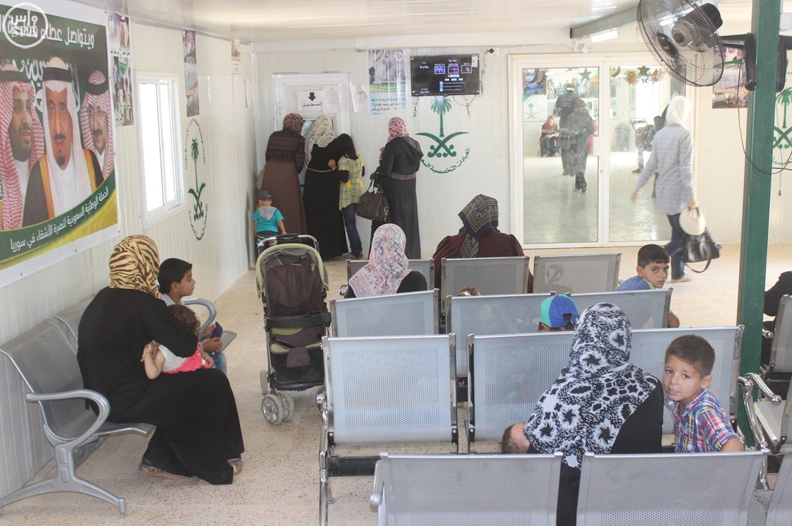 ‏العيادات التخصصية السعودية تتعامل مع 2490 حالة مرضية في مخيم الزعتري